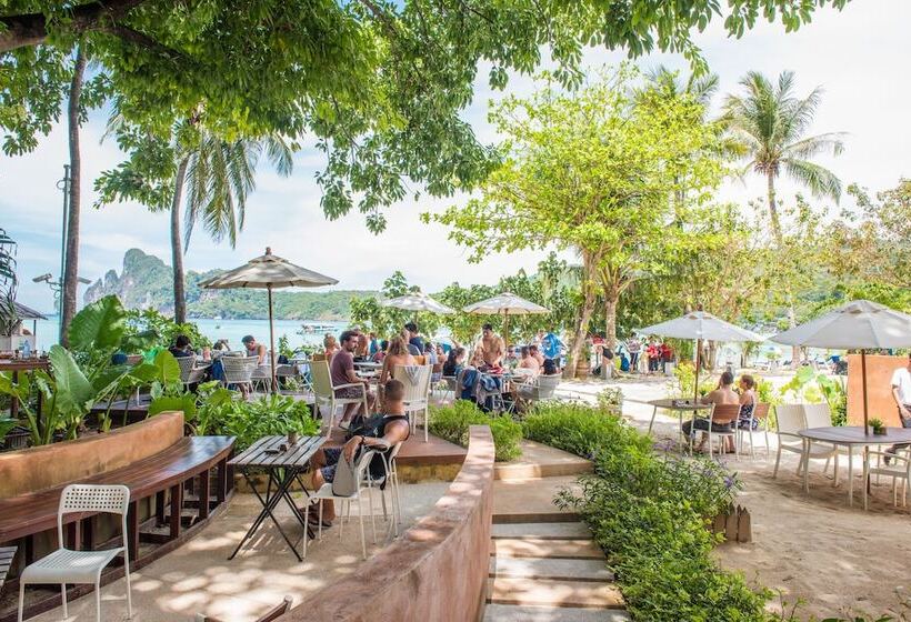 בית מלון כפרי Pp Charlie Beach Resort  Sha Plus