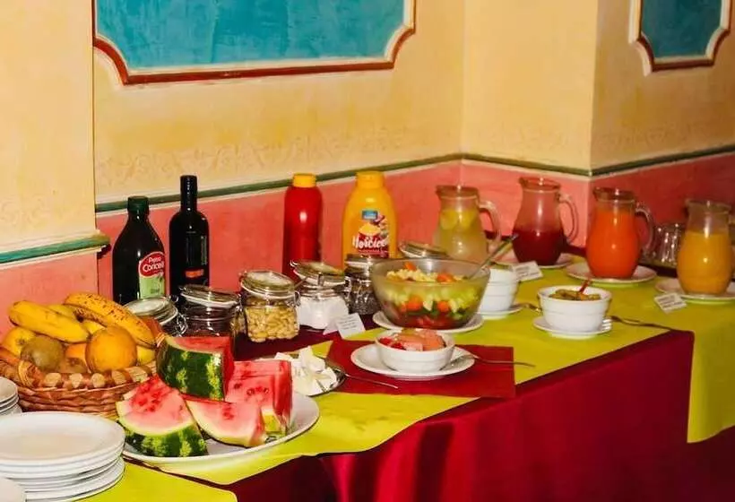 هتل Renesance Krasna Kralovna