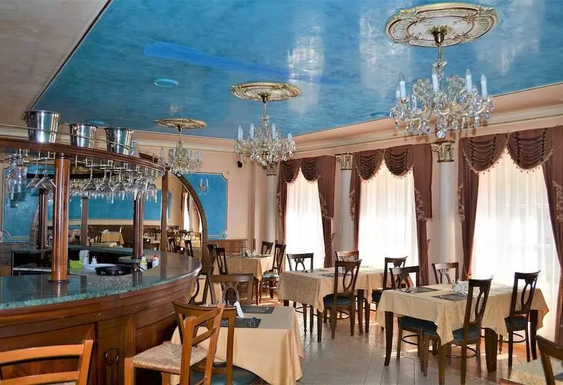 هتل Renesance Krasna Kralovna