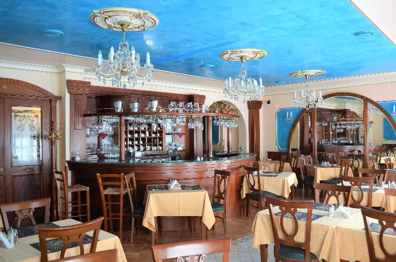 هتل Renesance Krasna Kralovna