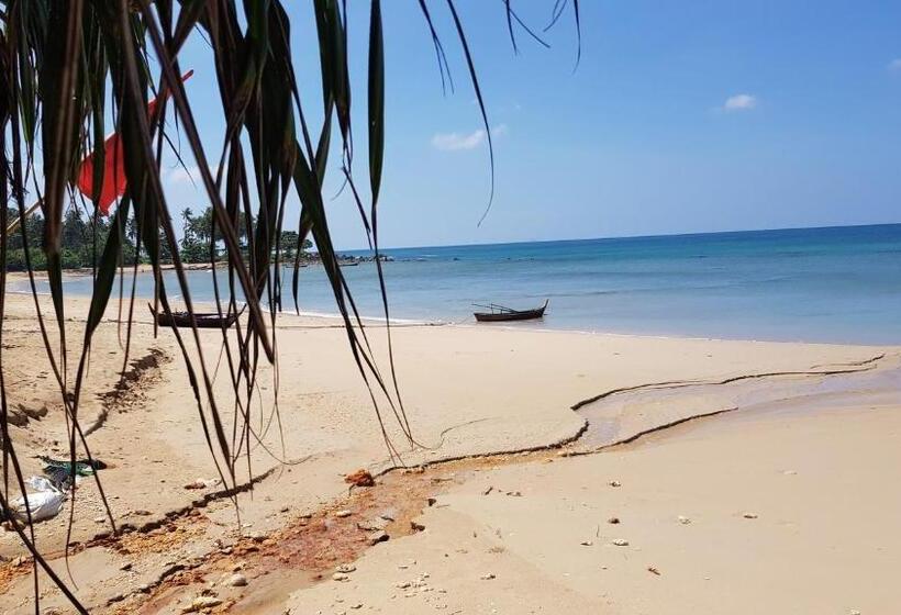 فندق Tropicana Lanta Resort