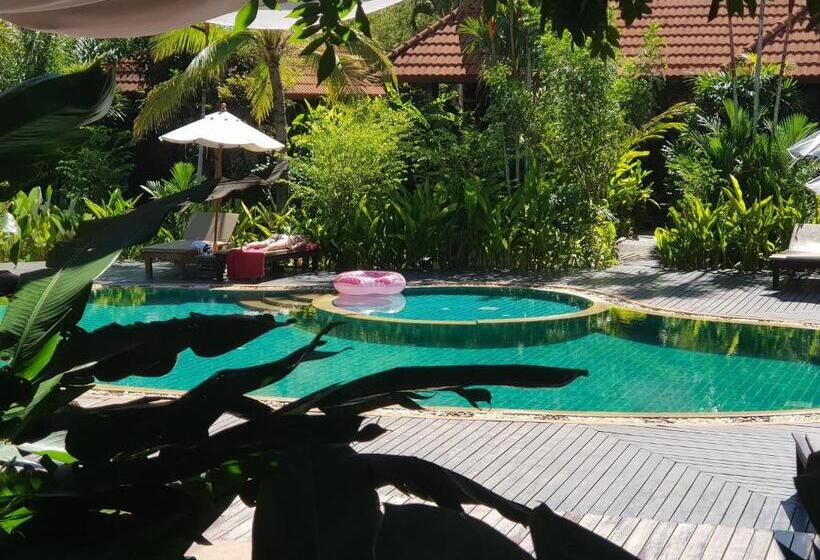 فندق Tropicana Lanta Resort