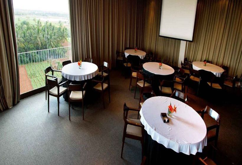 בית מלון כפרי Miraya Whitefield Bengaluru