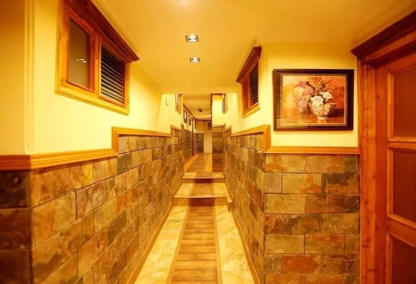 ホテル Bridge View Regency