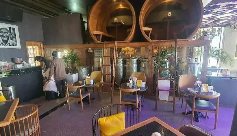 ホテル Bridge View Regency