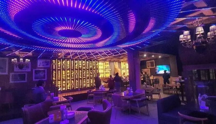 ホテル Bridge View Regency