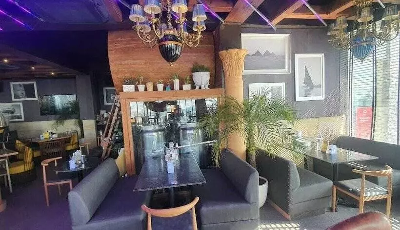 ホテル Bridge View Regency