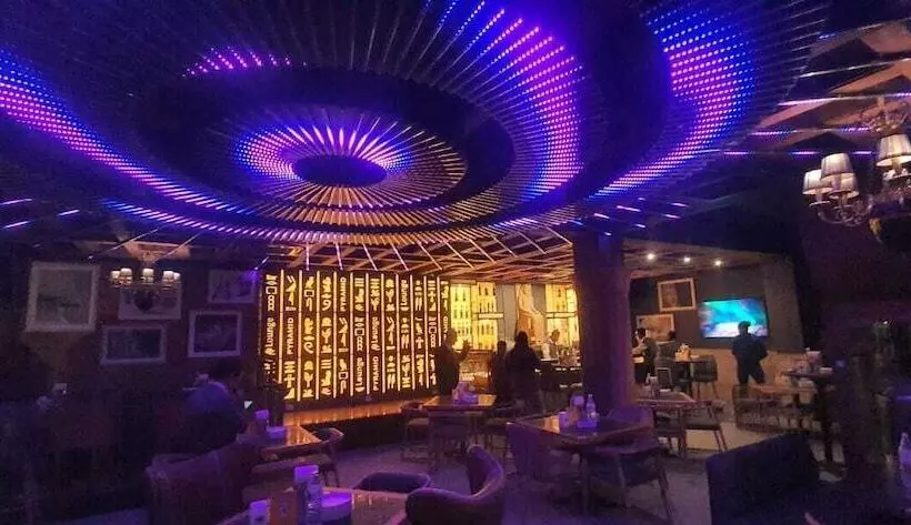 ホテル Bridge View Regency