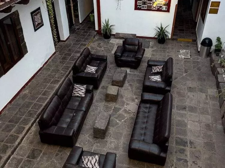 Отель Cusco Plaza Saphi