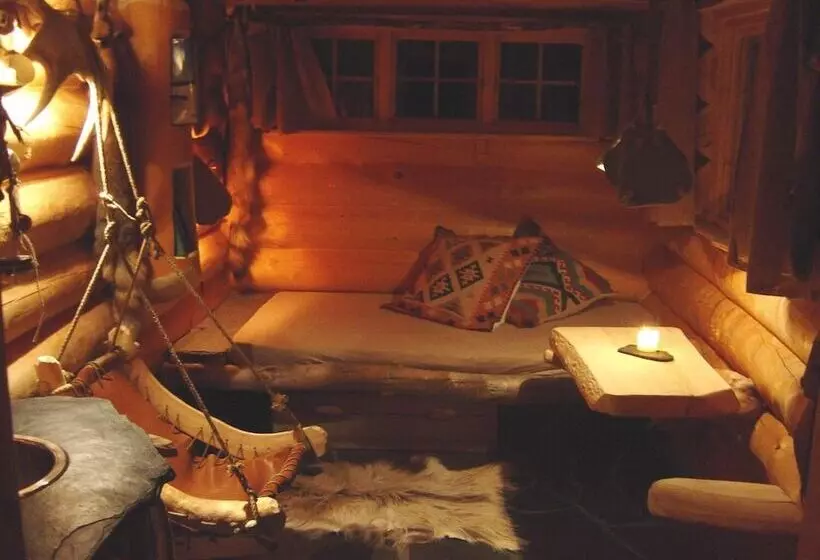 Hotel Engholm Husky Design Lodge