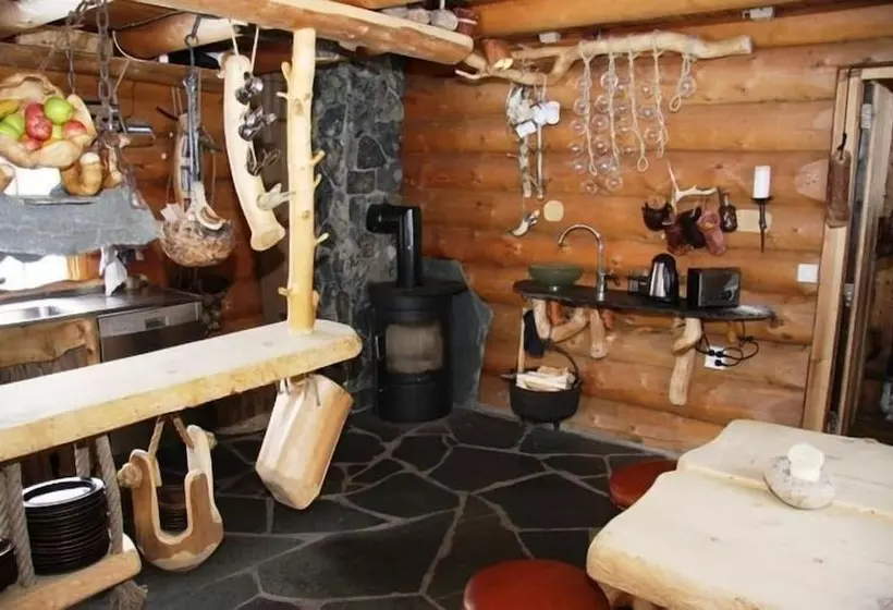 Hotel Engholm Husky Design Lodge