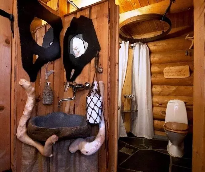 Hotel Engholm Husky Design Lodge