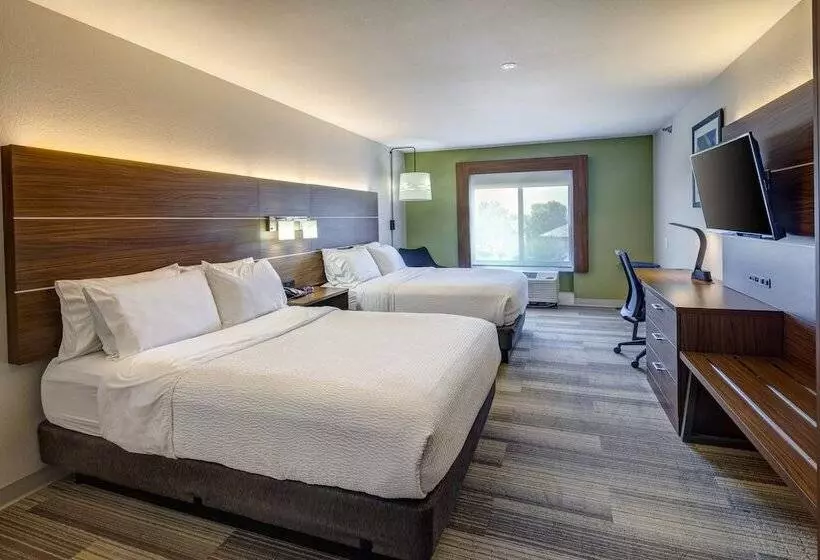 Holiday Inn Express Hotel & Suites Shelbyville, An Ihg
