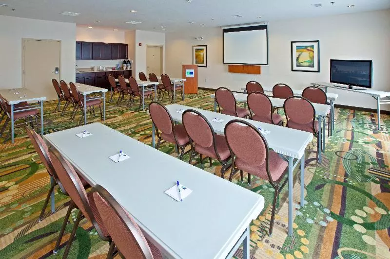 Holiday Inn Express Hotel & Suites Shelbyville, An Ihg