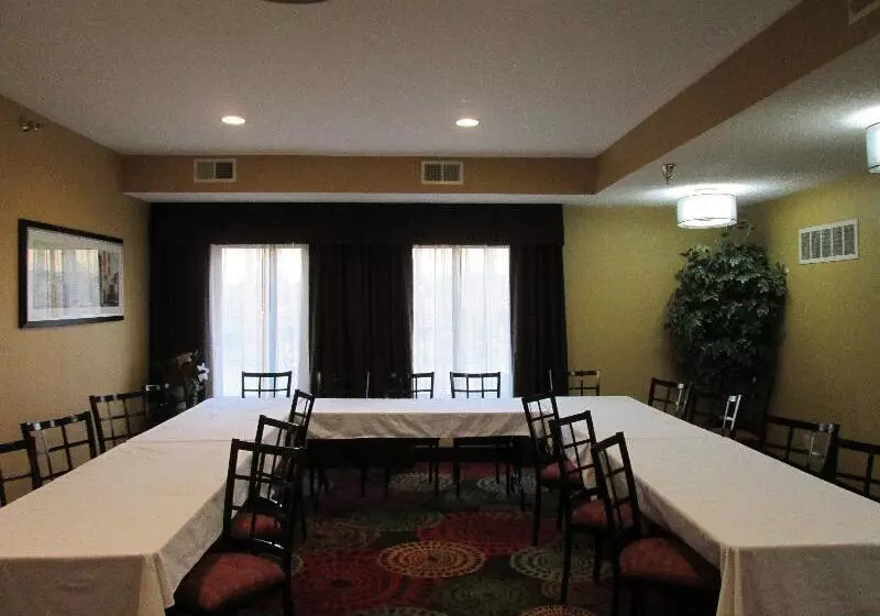 Hotel Holiday Inn Express Cloverdale Greencastle, An Ihg