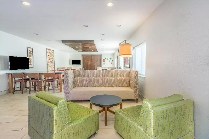 Holiday Inn Express Hotel Howe / Sturgis, An Ihg