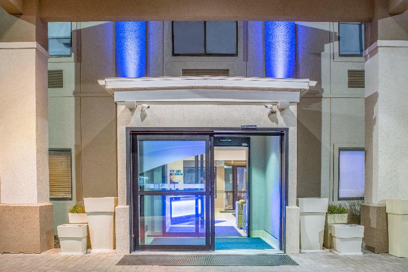 Holiday Inn Express Hotel Howe / Sturgis, An Ihg