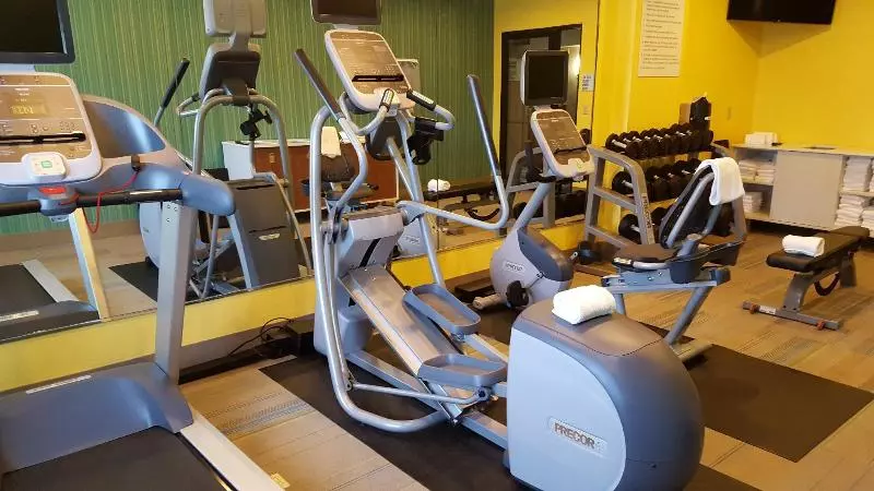 Holiday Inn Express Hotel Howe / Sturgis, An Ihg