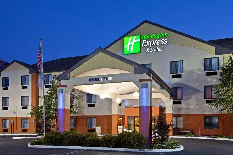 Holiday Inn Express Hotel & Suites Muncie By Ihg