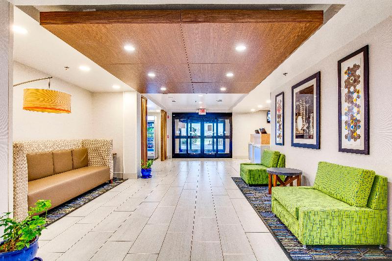 בית מלון כפרי Holiday Inn Express Vincennes By Ihg