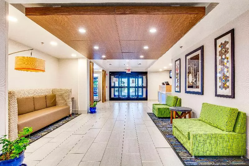 Hotel Holiday Inn Express Vincennes By Ihg