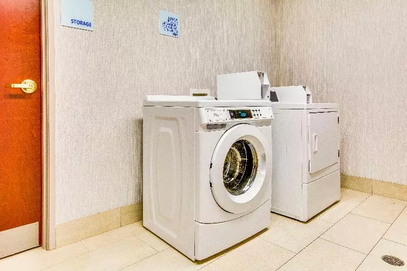 Hotel Holiday Inn Express Vincennes By Ihg