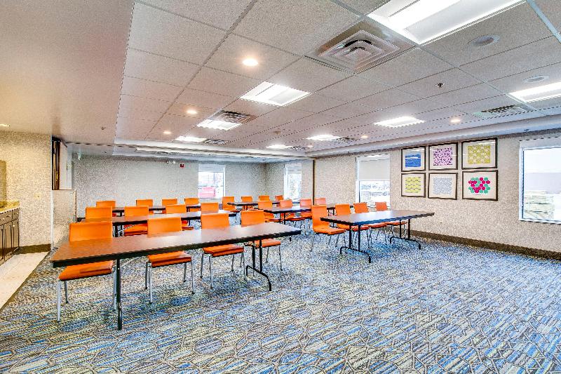 בית מלון כפרי Holiday Inn Express Vincennes By Ihg