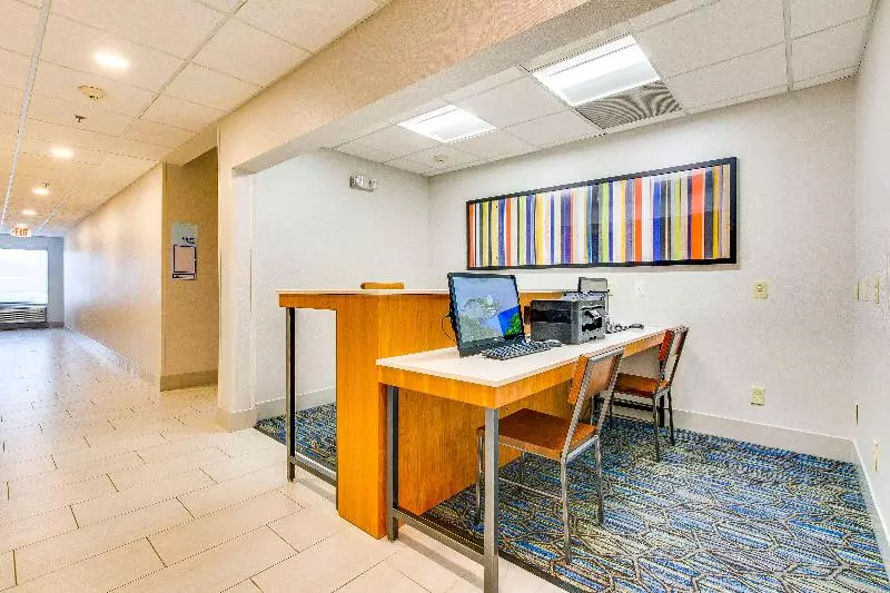 Hotel Holiday Inn Express Vincennes By Ihg