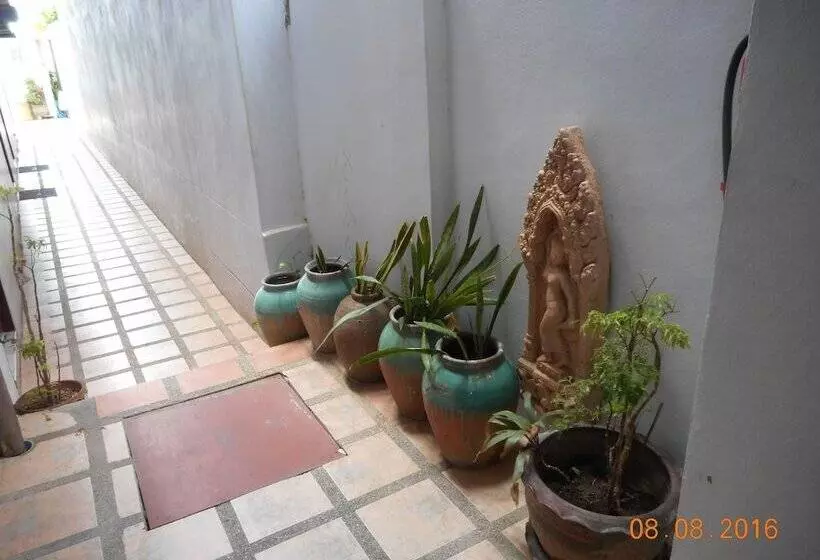 ホテル Kamala Dreams