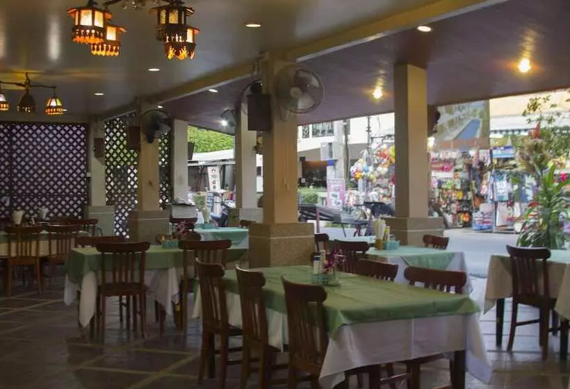 ホテル Kamala Dreams