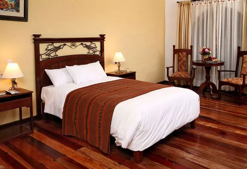 هتل Hacienda Del Valle Urubamba