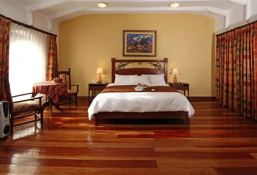 هتل Hacienda Del Valle Urubamba