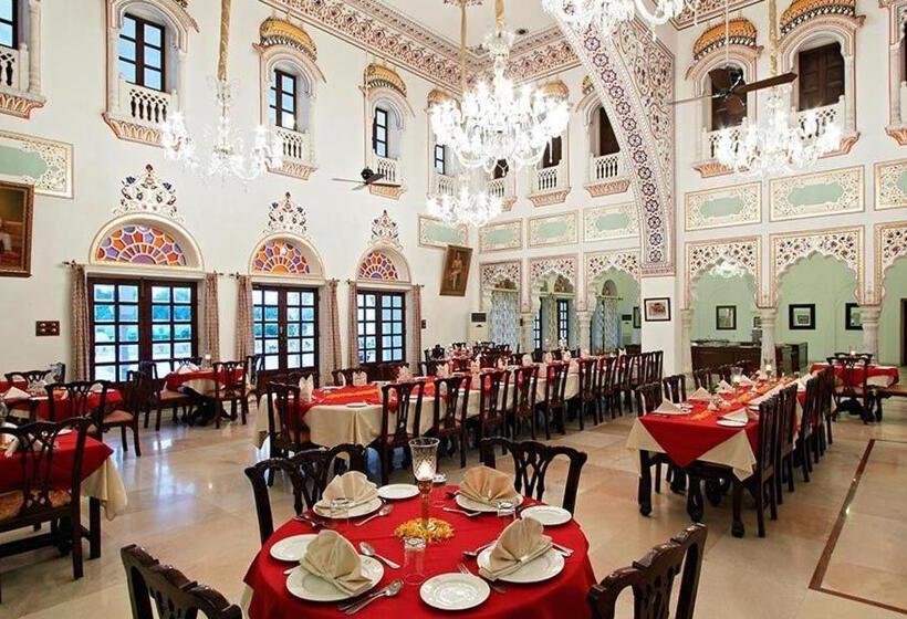 호텔 Laxmi Vilas Palace