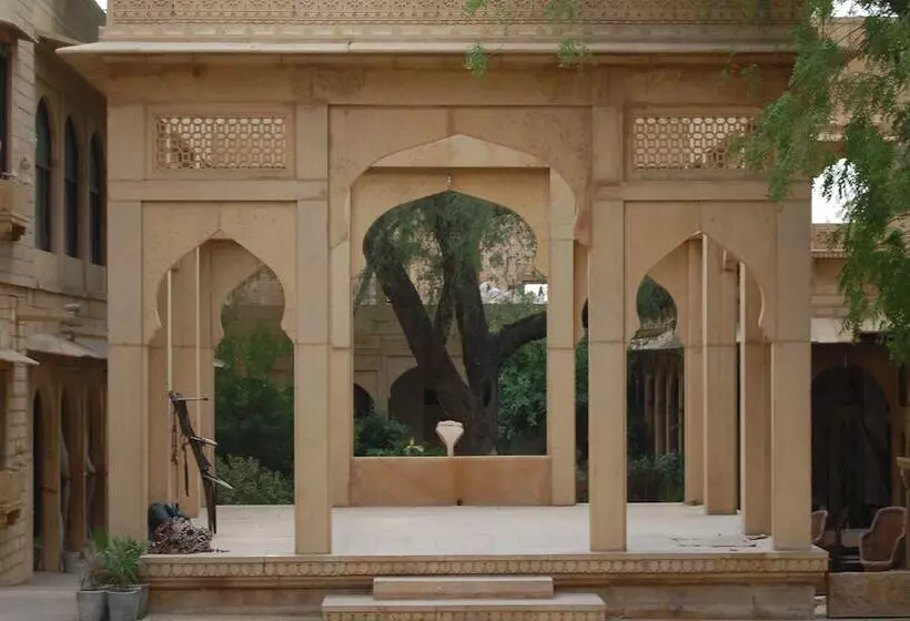 هتل Narayan Niwas Palace