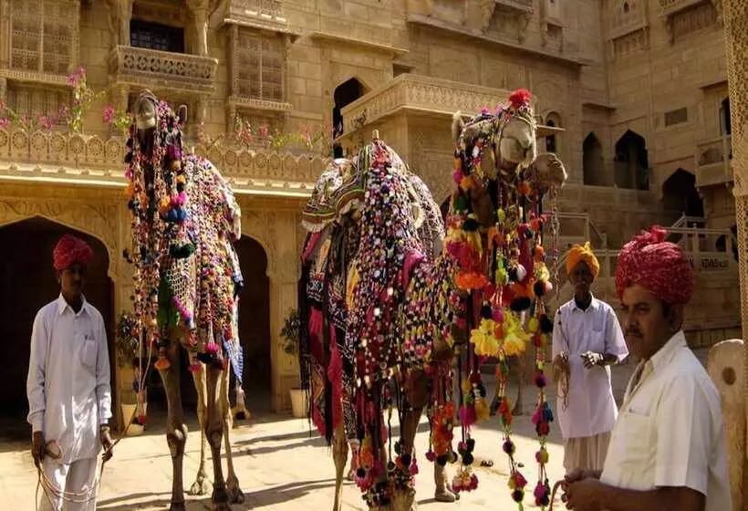 هتل Narayan Niwas Palace