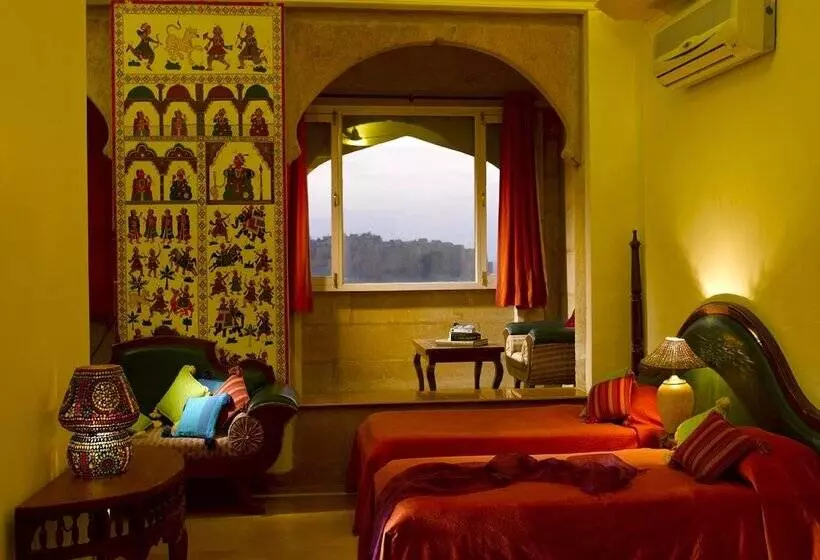 هتل Narayan Niwas Palace