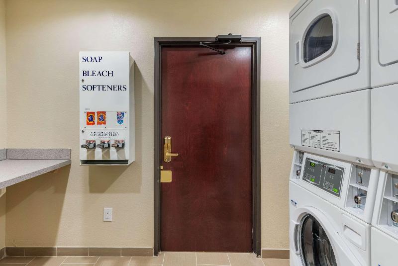 酒店 Comfort Inn & Suites