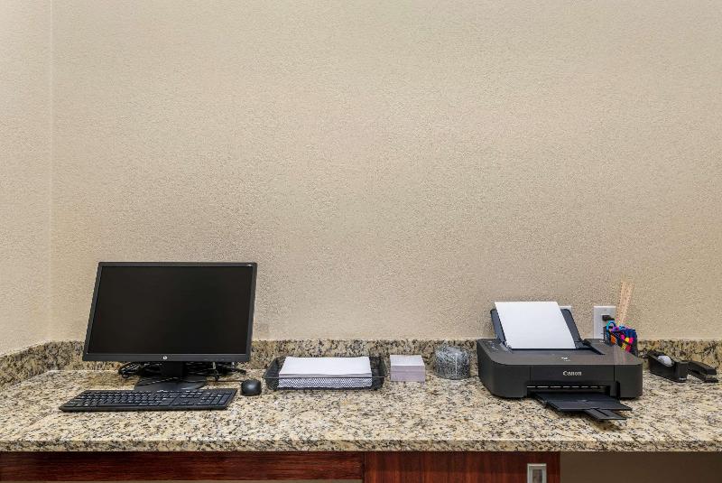 酒店 Comfort Inn & Suites