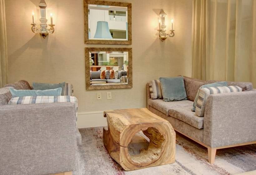 فندق Crowne Plaza Charleston, An Ihg