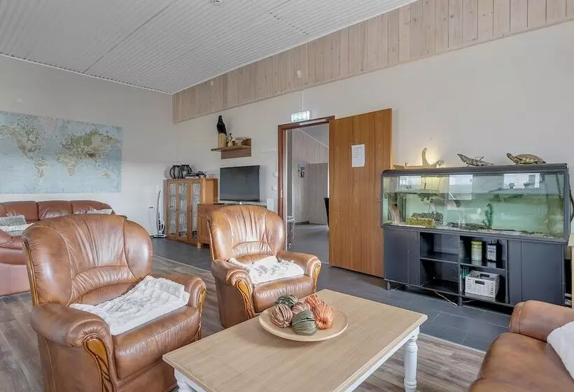 هتل Guesthouse Vatnsholt