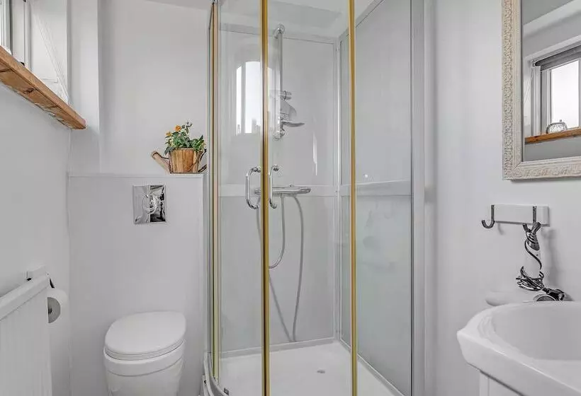 هتل Guesthouse Vatnsholt
