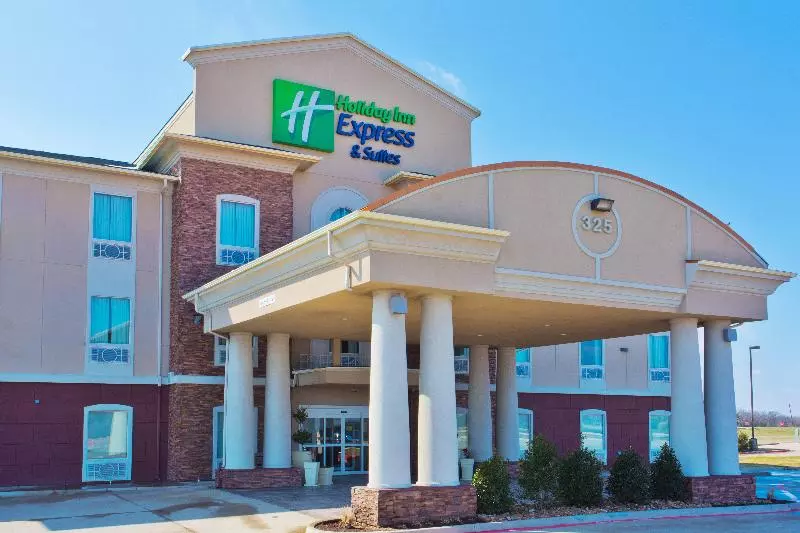 Holiday Inn Express Hotel & Suites Alvarado, An Ihg