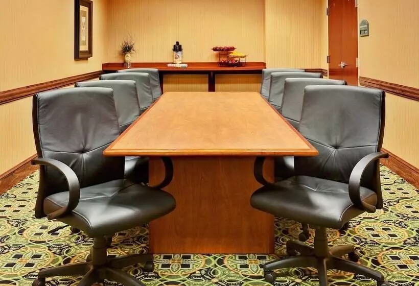 Holiday Inn Express Hotel & Suites Millington Memphis Area, An Ihg