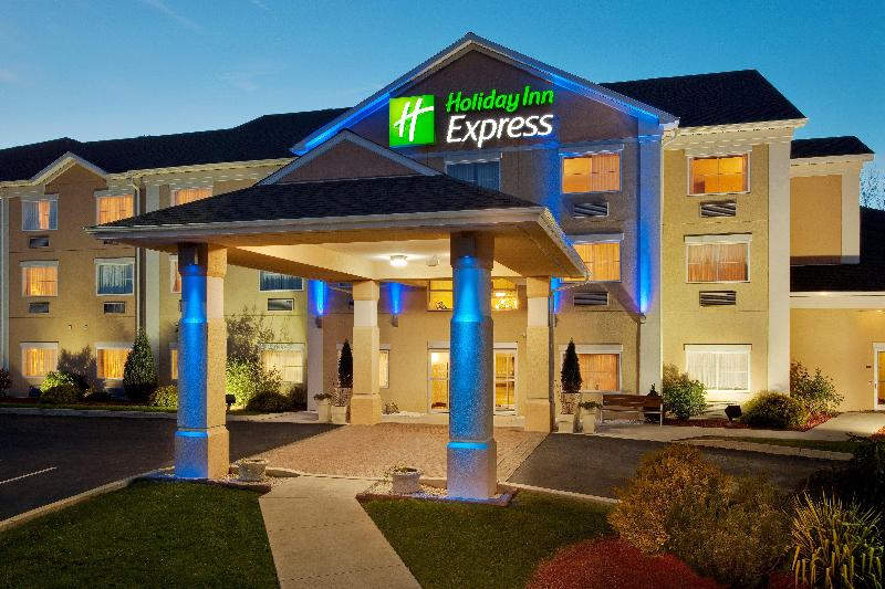 Отель Holiday Inn Express & Suites Gibson, An Ihg