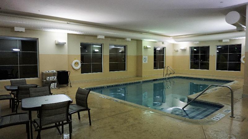 Отель Holiday Inn Express & Suites Gibson, An Ihg