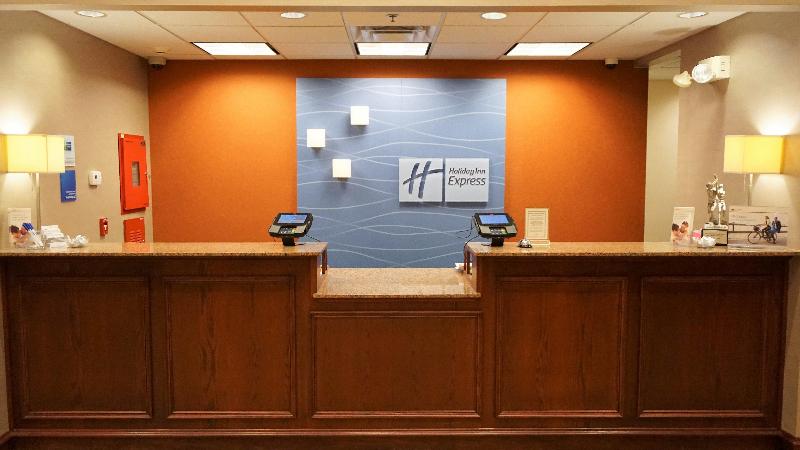 Отель Holiday Inn Express & Suites Gibson, An Ihg