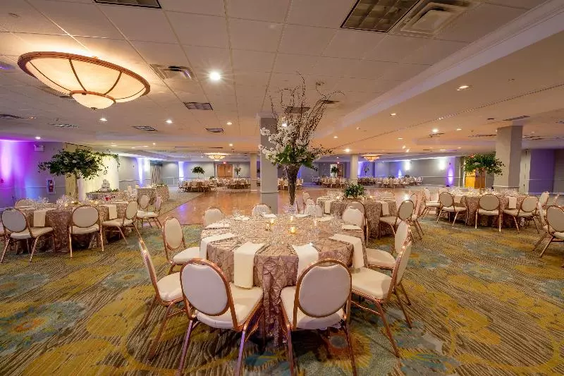 Отель Holiday Inn Manahawkin/long Beach Island, An Ihg