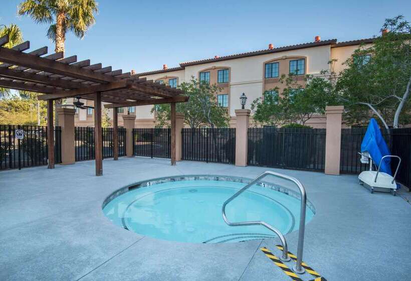 בית מלון כפרי La Quinta By Wyndham Las Vegas Airport South