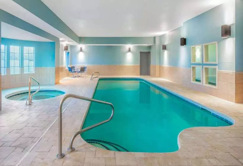 Отель La Quinta By Wyndham Tucumcari