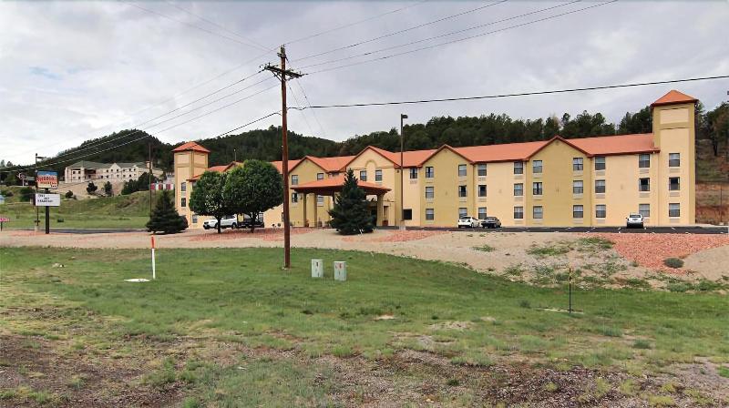 هتل Ruidoso Mountain Inn